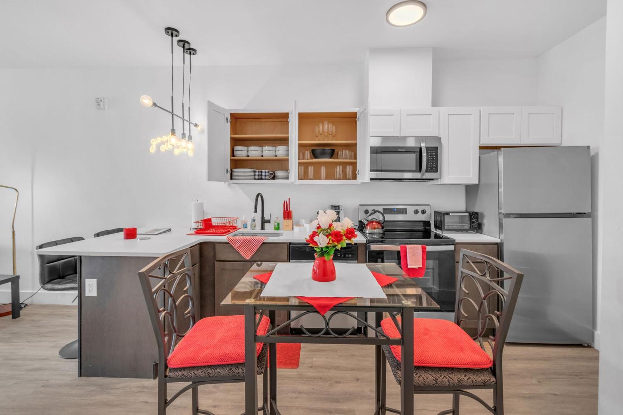 Royal Oasis Indoor Pool, Free Parking, Near Nyc Apartment Elizabeth Luaran gambar