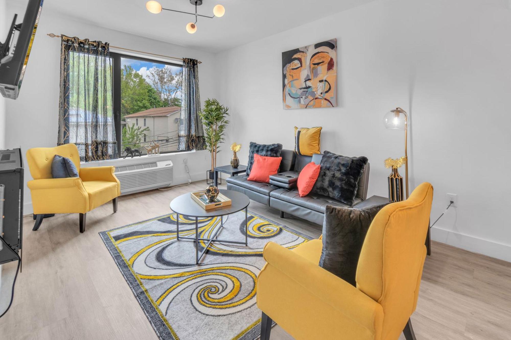 Royal Oasis Indoor Pool, Free Parking, Near Nyc Apartment Elizabeth Luaran gambar