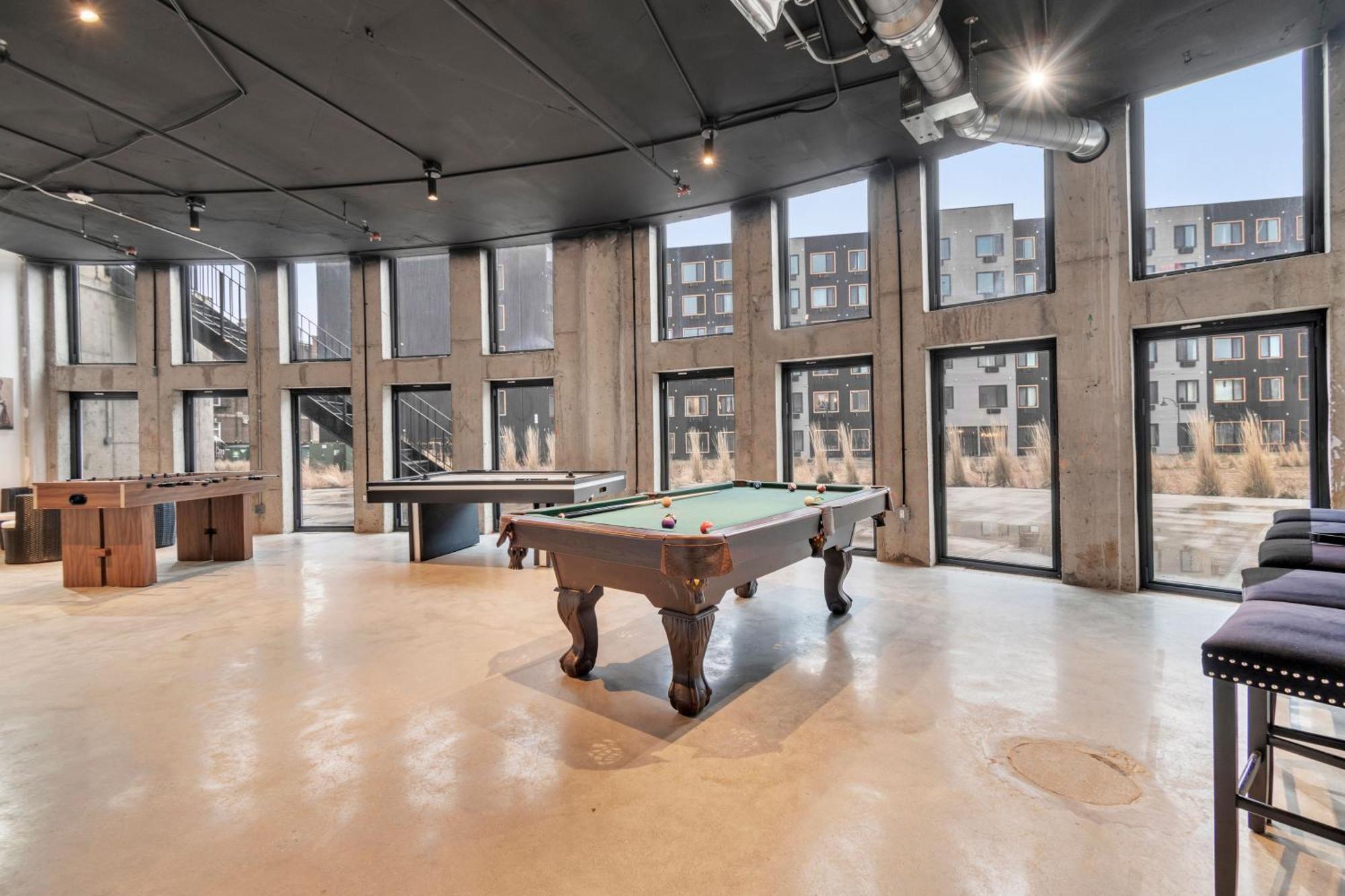 Royal Oasis Indoor Pool, Free Parking, Near Nyc Apartment Elizabeth Luaran gambar